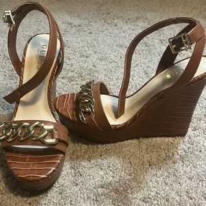 Wedge shoes